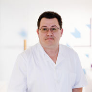 Dr Nebojša Jovčić